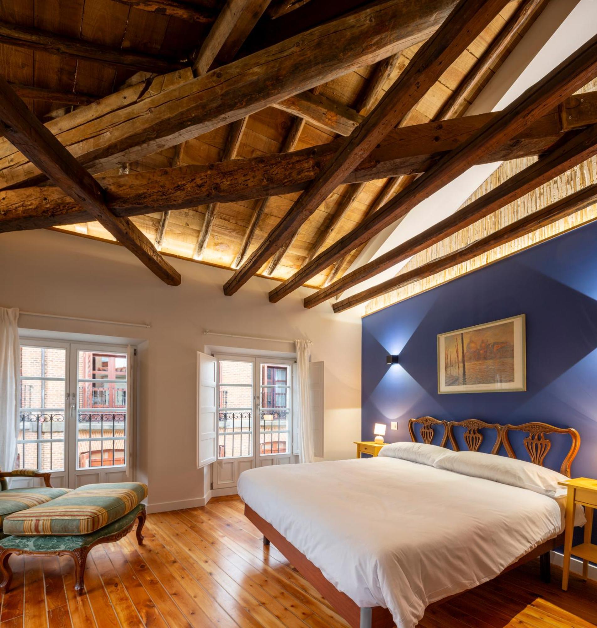 Apartamento Altior Catedral Homes Ávila Luaran gambar